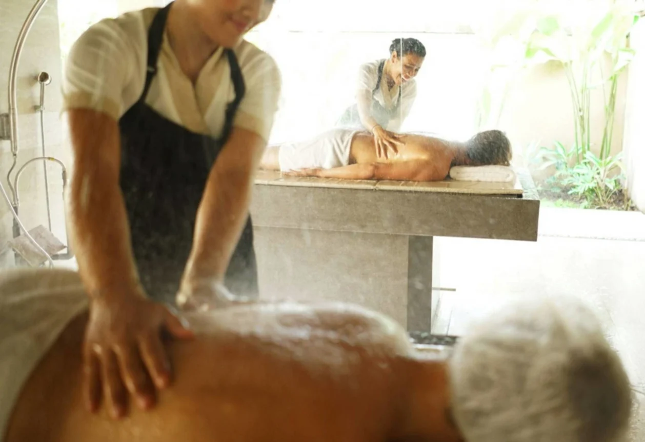 Revivo longevity spa couples massage
